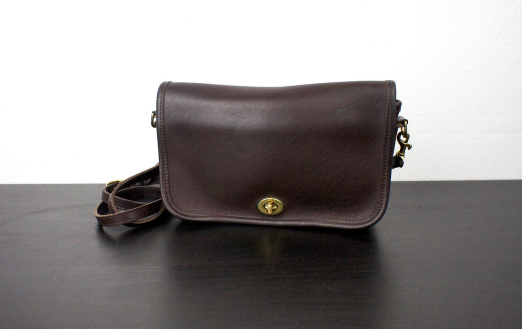 Leather clutch bag Coach Brown in Leather - 14661013
